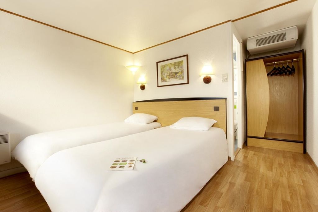 Kyriad Direct Marseille Est La Valentine Hotel La Penne-sur-Huveaune